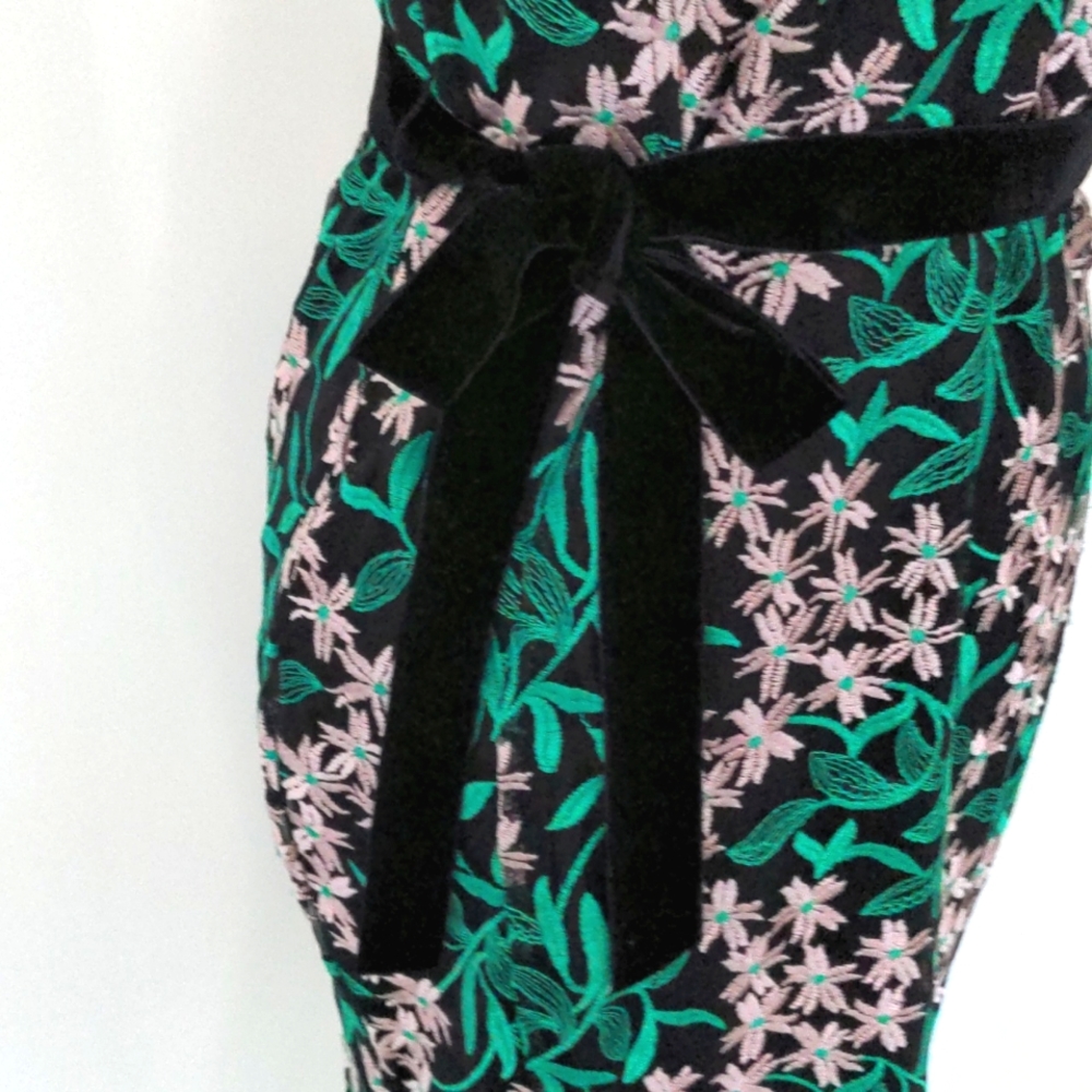 FATE Dress - Picture 7 of 12